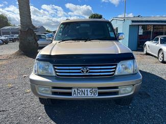 2002 Toyota Land Cruiser Prado - Thumbnail