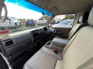 2014 Mazda Bongo - Thumbnail