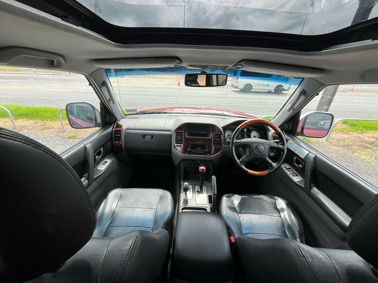 2005 Mitsubishi Pajero