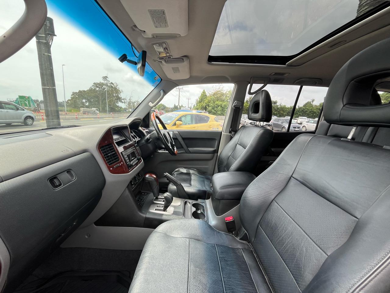 2005 Mitsubishi Pajero