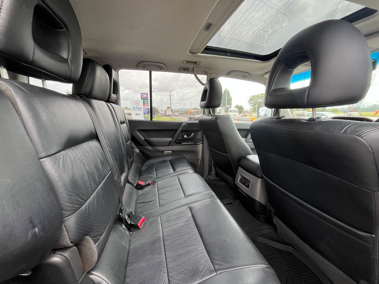 2005 Mitsubishi Pajero