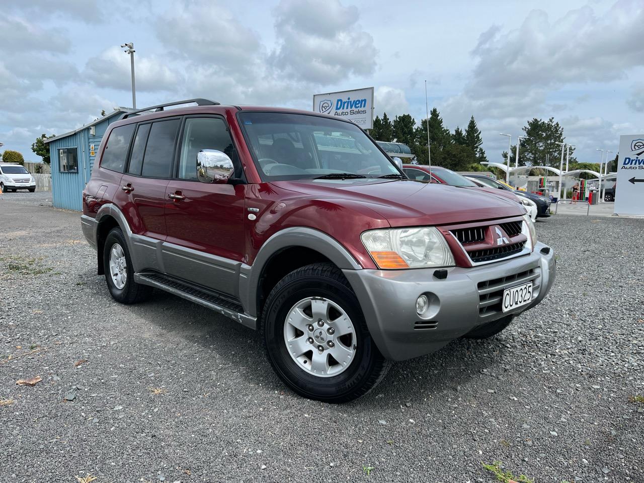 2005 Mitsubishi Pajero