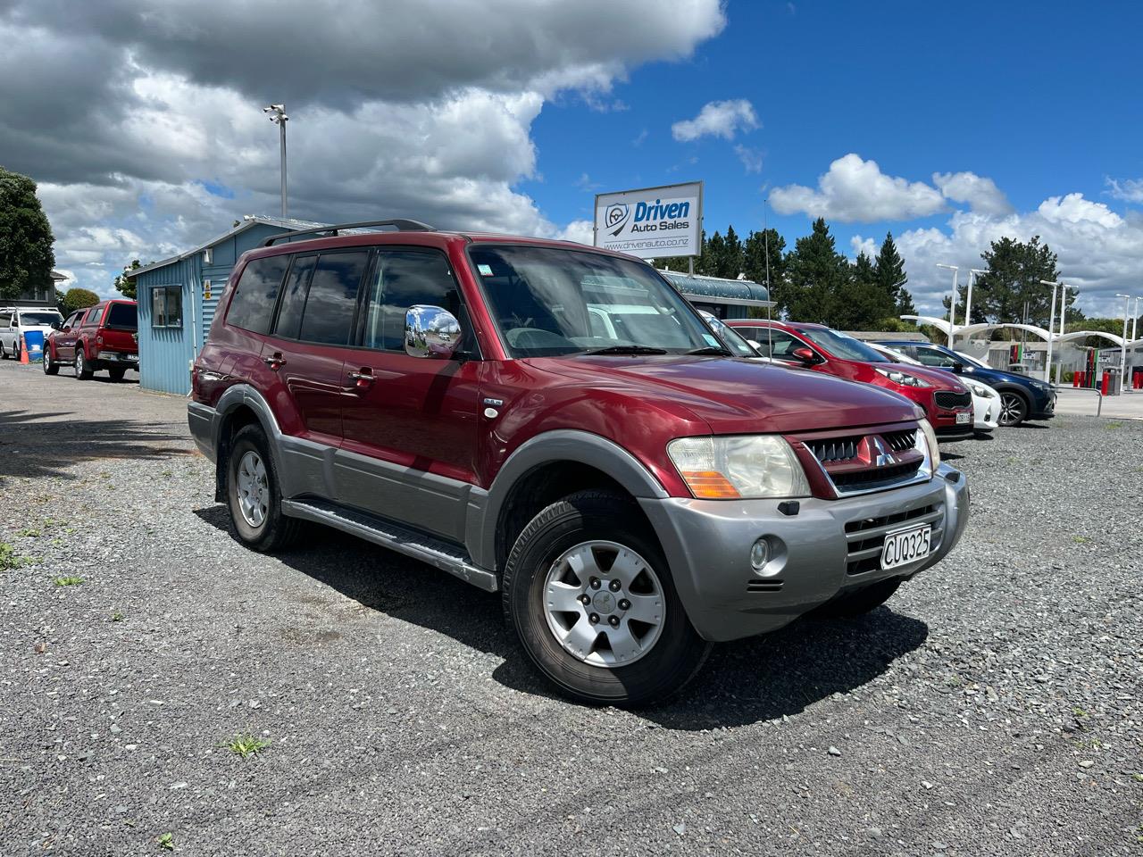 2005 Mitsubishi Pajero