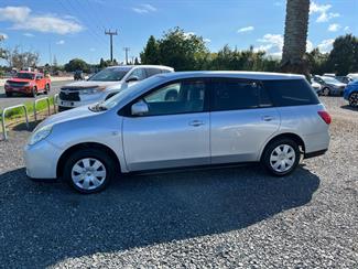 2006 Nissan Wingroad - Thumbnail