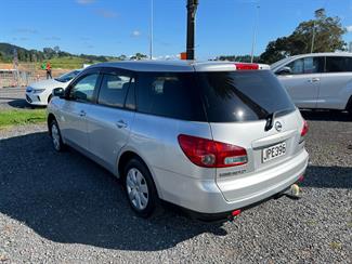 2006 Nissan Wingroad - Thumbnail