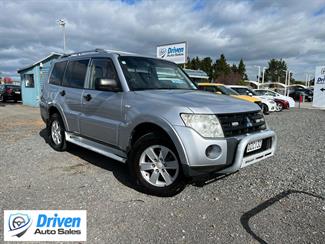 2007 Mitsubishi Pajero - Thumbnail