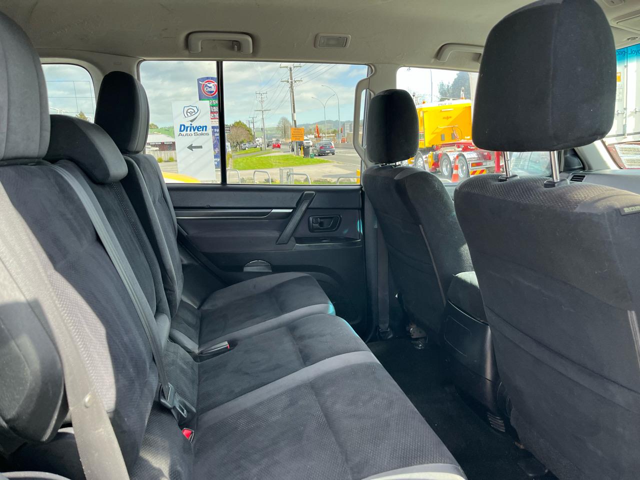 2007 Mitsubishi Pajero