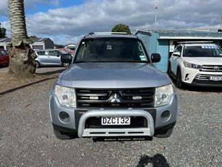 2007 Mitsubishi Pajero - Thumbnail