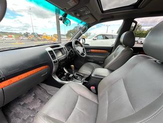 2006 Toyota Landcruiser - Thumbnail