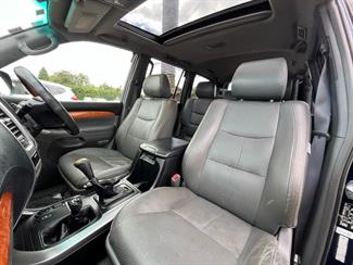 2006 Toyota Landcruiser - Thumbnail