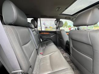 2006 Toyota Landcruiser - Thumbnail