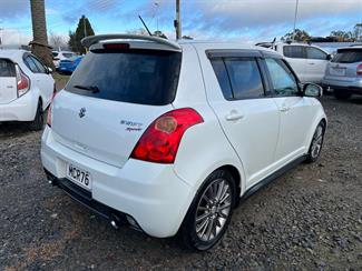 2008 Suzuki Swift - Thumbnail