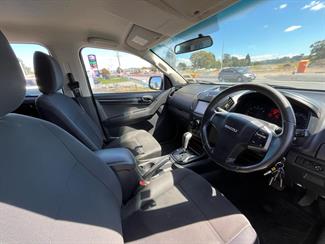 2014 Isuzu D-Max - Thumbnail