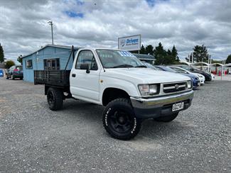 2001 Toyota Hilux - Thumbnail