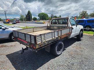 2001 Toyota Hilux - Thumbnail