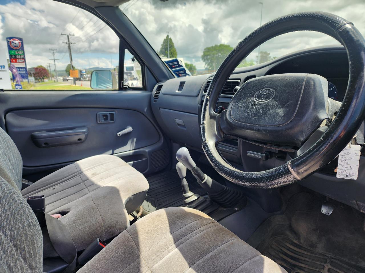 2001 Toyota Hilux
