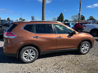 2016 Nissan X-Trail - Thumbnail
