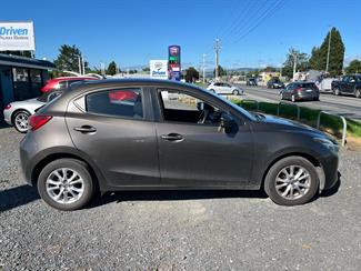 2014 Mazda 2 - Thumbnail