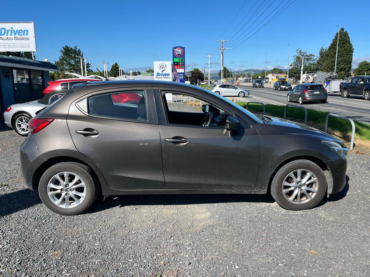 2014 Mazda 2