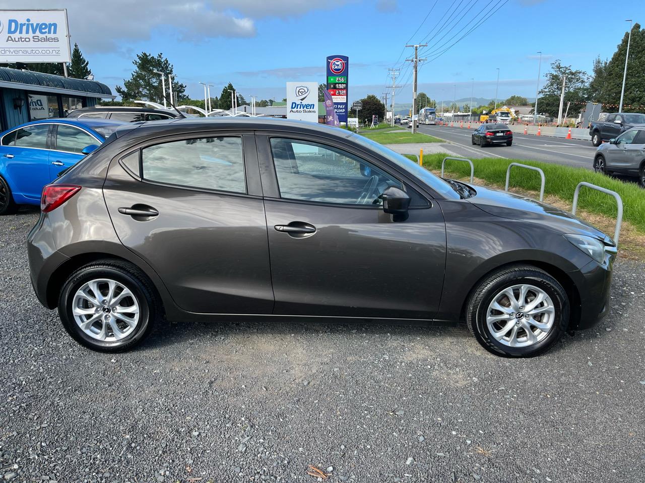 2014 Mazda 2