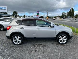 2008 Nissan Dualis - Thumbnail