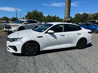 2019 Kia Optima - Thumbnail