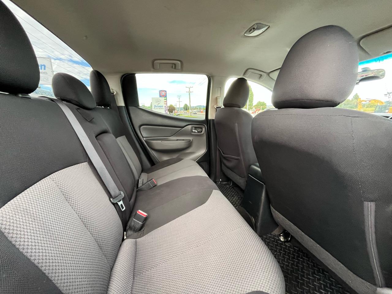 2015 Mitsubishi Triton