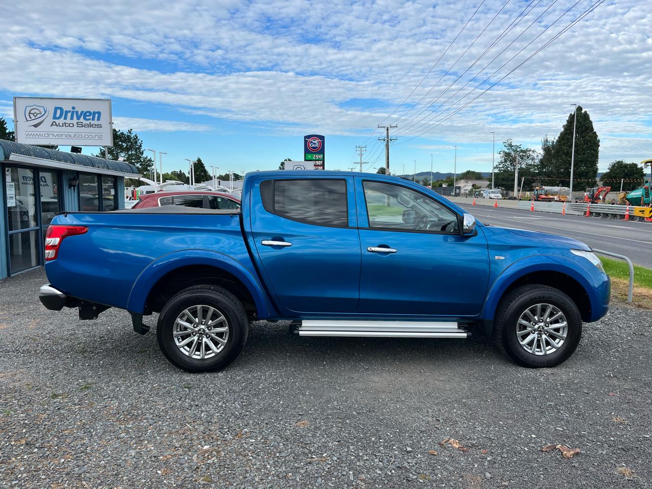 2015 Mitsubishi Triton