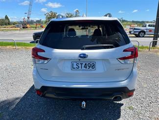 2018 Subaru Forester - Thumbnail