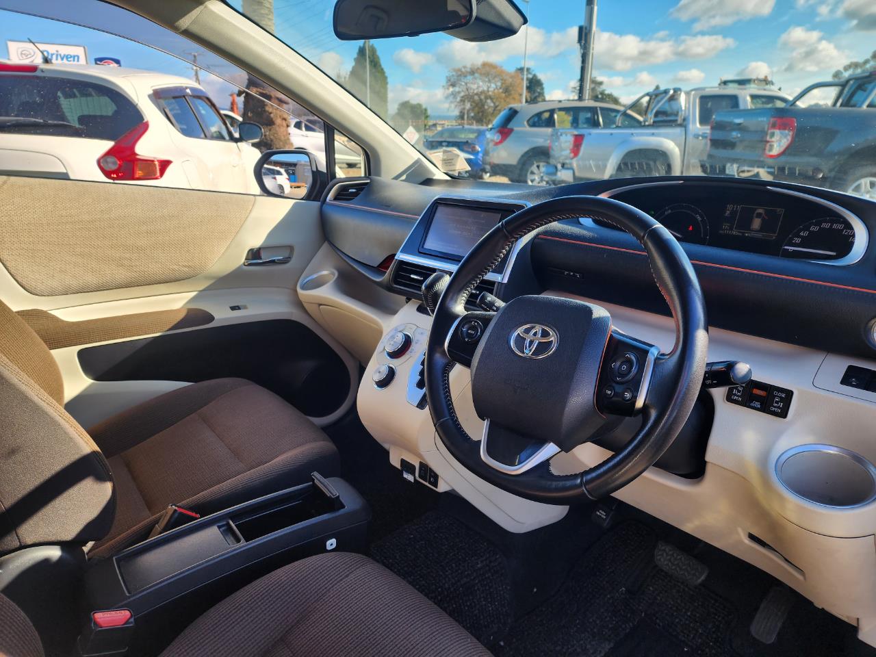 2015 Toyota Sienta