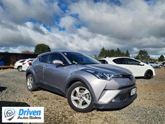 2017 Toyota C-HR - Thumbnail