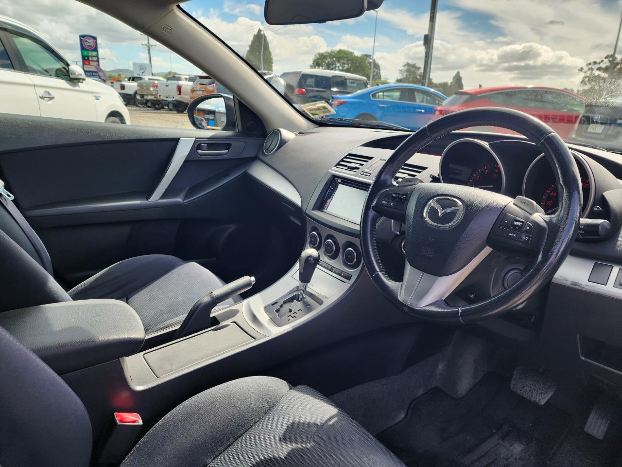 2010 Mazda Axela