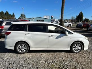 2009 Toyota Wish - Thumbnail