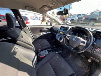 2009 Toyota Wish - Thumbnail