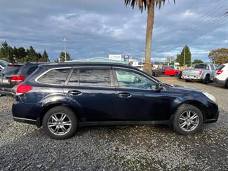 2014 Subaru Outback - Thumbnail