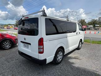 2018 Toyota Hiace - Thumbnail