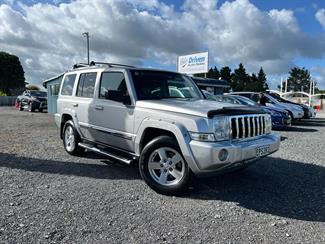 2008 Jeep Commander - Thumbnail
