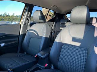 2020 Nissan Kicks - Thumbnail